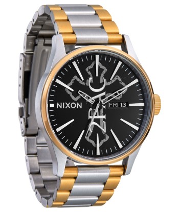 Nixon x 2PAC Sentry Stainless Steel Watch Le MVP de beaucoup