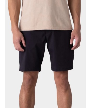 Everywhere Hybrid Relaxed Fit Shorts À commander